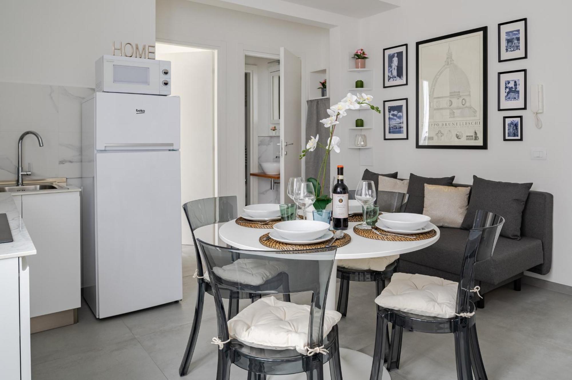 Via Ponte Alle Mosse, 19 - Florence Charming Apartments - A Chic, Newly Renovated Apartment Near Tram Leopolda, A Few Min From Downtown Kültér fotó