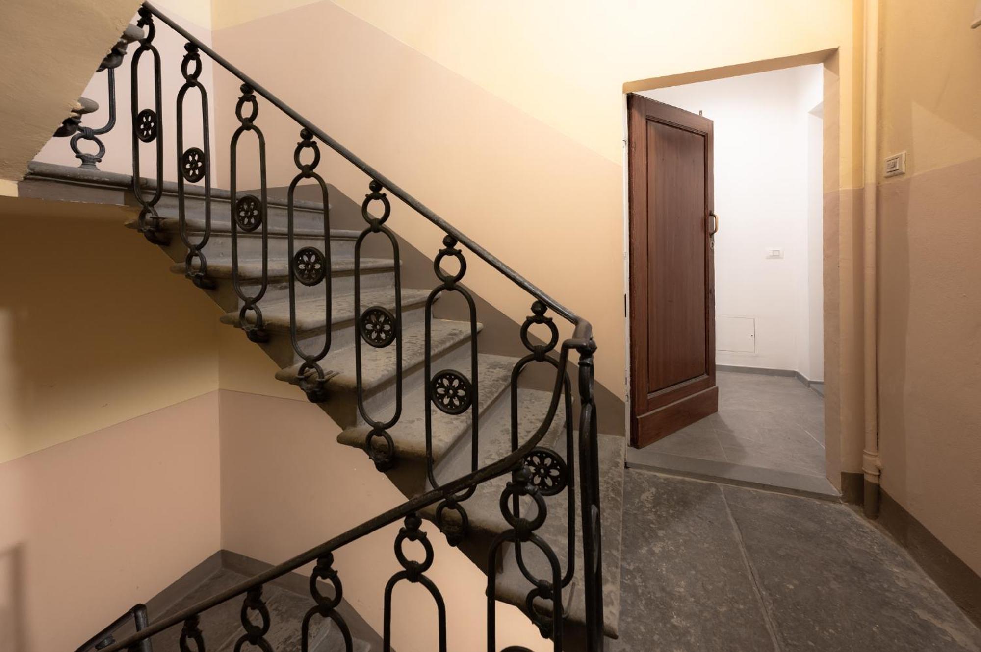 Via Ponte Alle Mosse, 19 - Florence Charming Apartments - A Chic, Newly Renovated Apartment Near Tram Leopolda, A Few Min From Downtown Kültér fotó