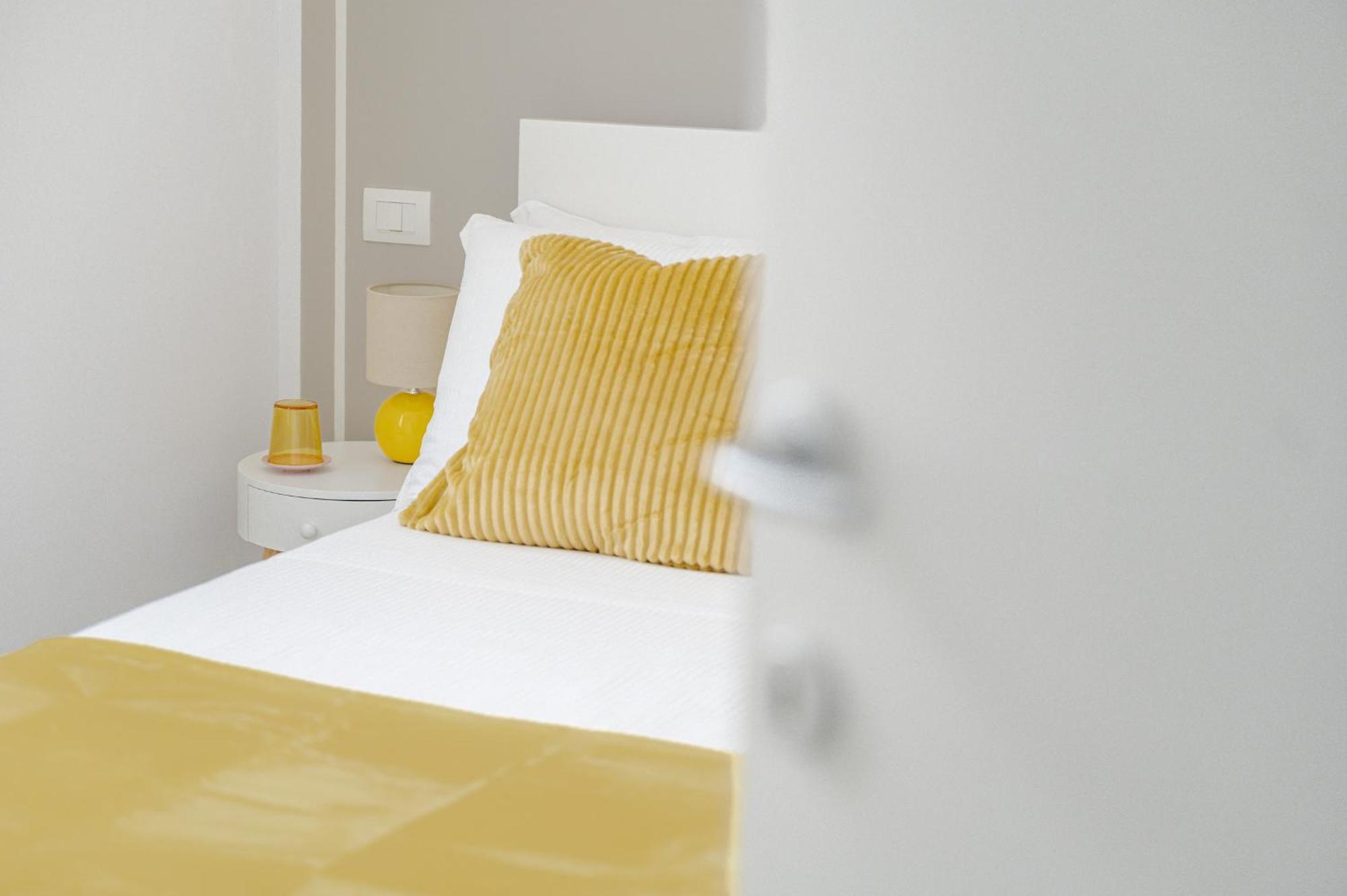 Via Ponte Alle Mosse, 19 - Florence Charming Apartments - A Chic, Newly Renovated Apartment Near Tram Leopolda, A Few Min From Downtown Kültér fotó